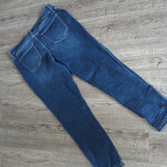 Maurices High Rise Skinny Jeans with Rhinestone Flowers - Size L - Picture 4 of 8